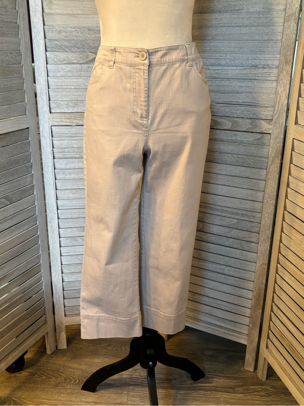 Peck & Peck Weekend Women’s SZ8 Tan/Beige Stretch Cropped Pants Button&Zip Front